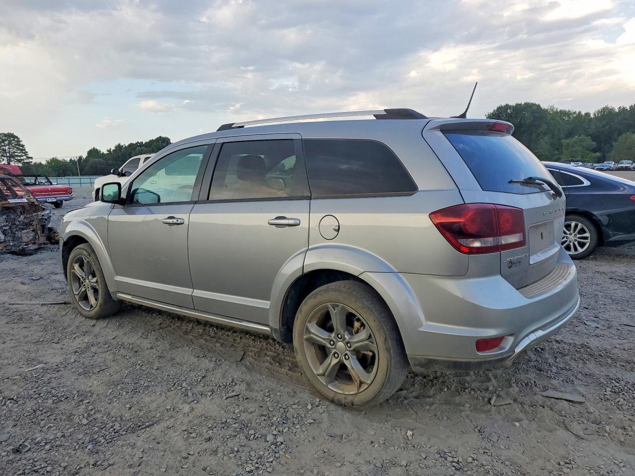 2017 Dodge Journey Crossroad - zdjęcie 2