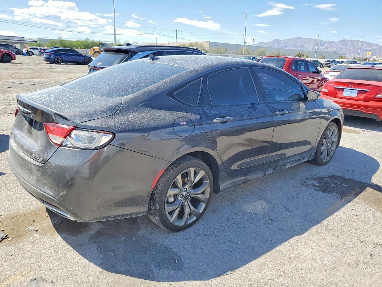 2015 Chrysler 200 S - zdjęcie 3