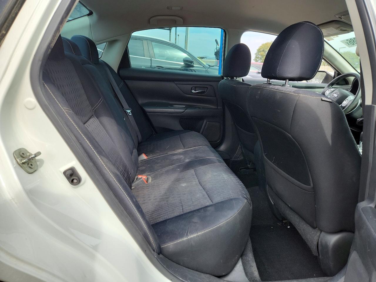 2017 Nissan Altima - zdjęcie 10