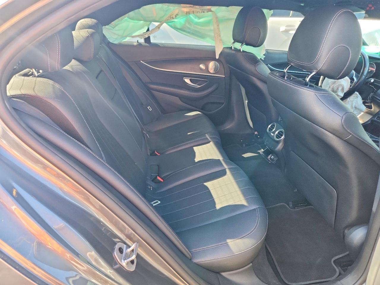 2019 Mercedes-Benz E 300 - zdjęcie 10