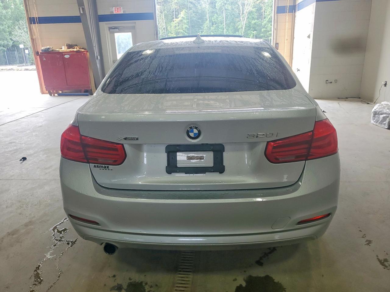 2018 BMW 320 Xi - zdjęcie 6