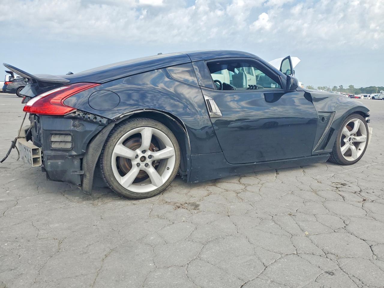 2018 Nissan 370Z Base - zdjęcie 3