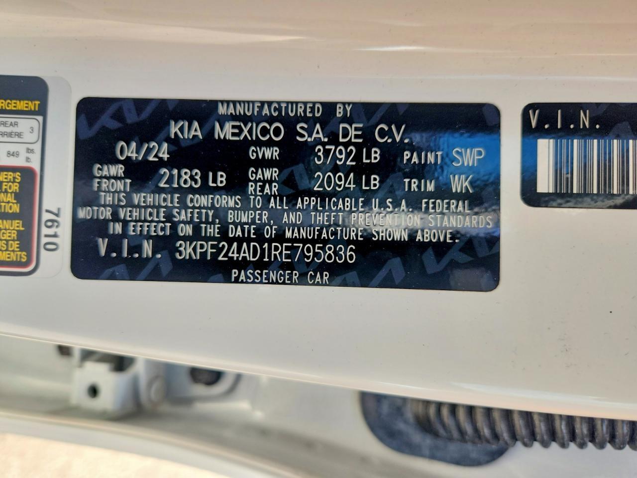 2024 Kia Forte Lxs - zdjęcie 13