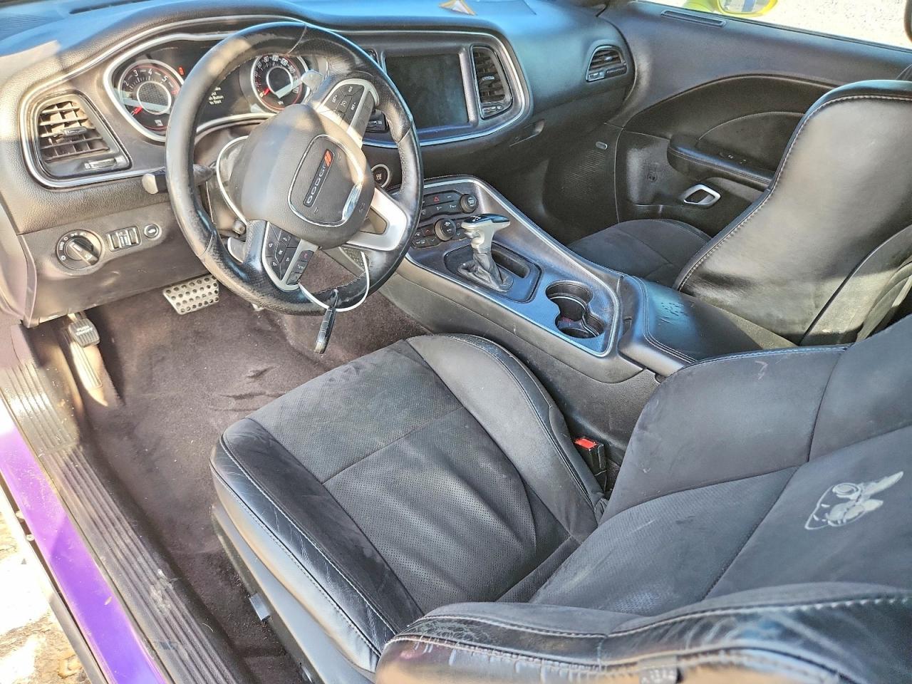 2016 Dodge Challenger R - zdjęcie 8