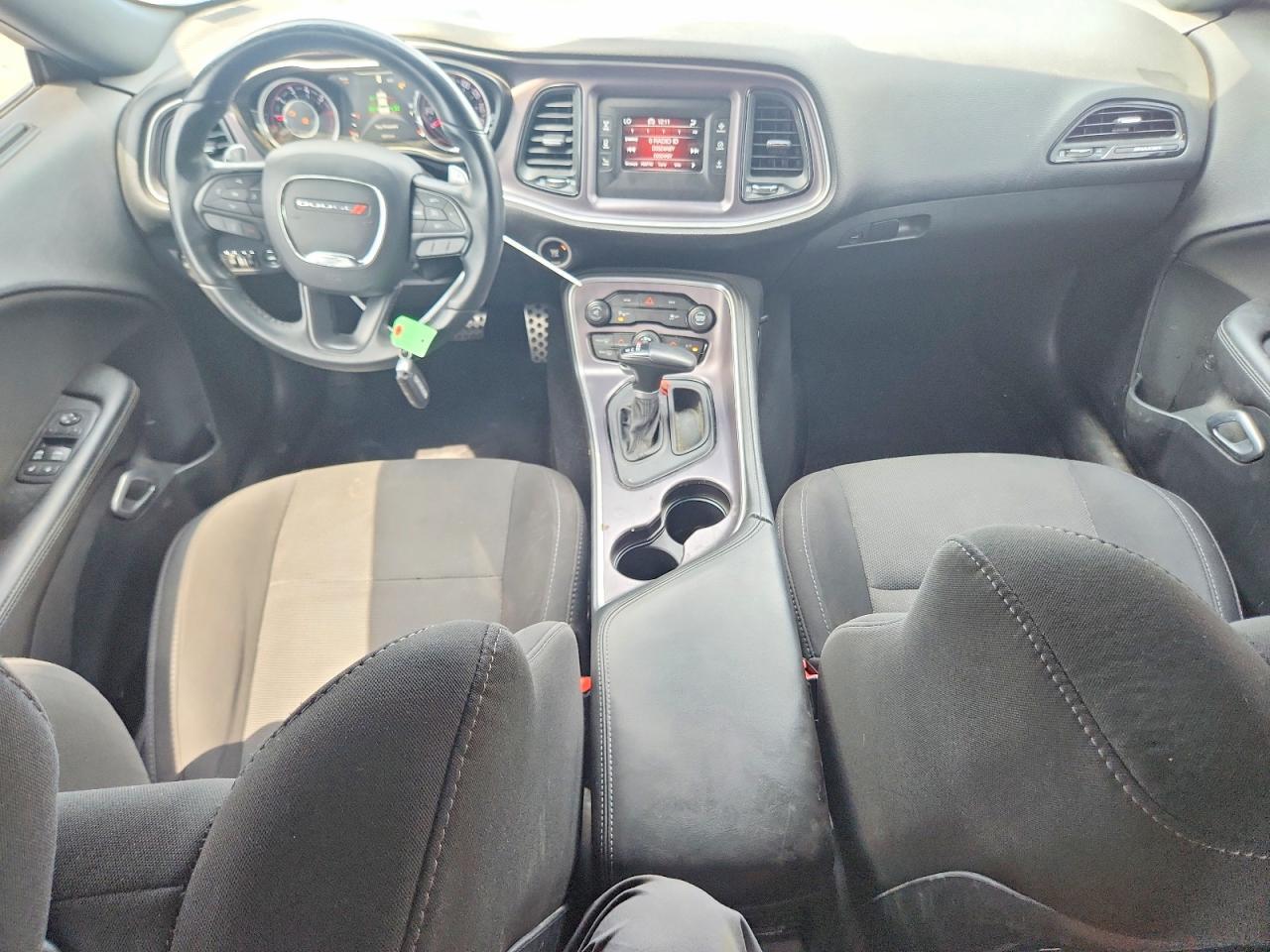 2016 Dodge Challenger R/T - zdjęcie 8