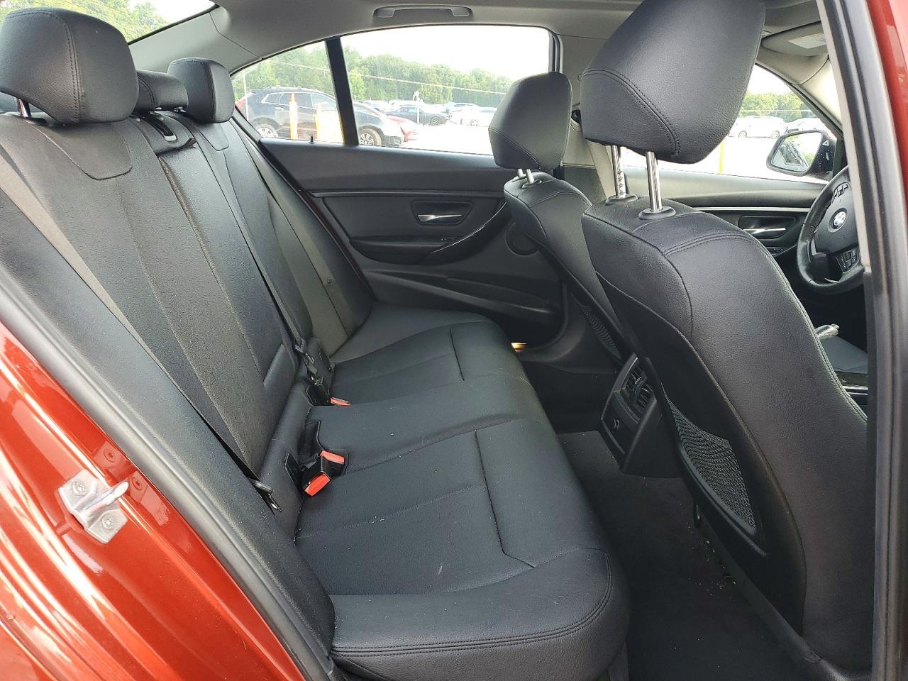 2018 BMW Seria 3 320i - zdjęcie 10