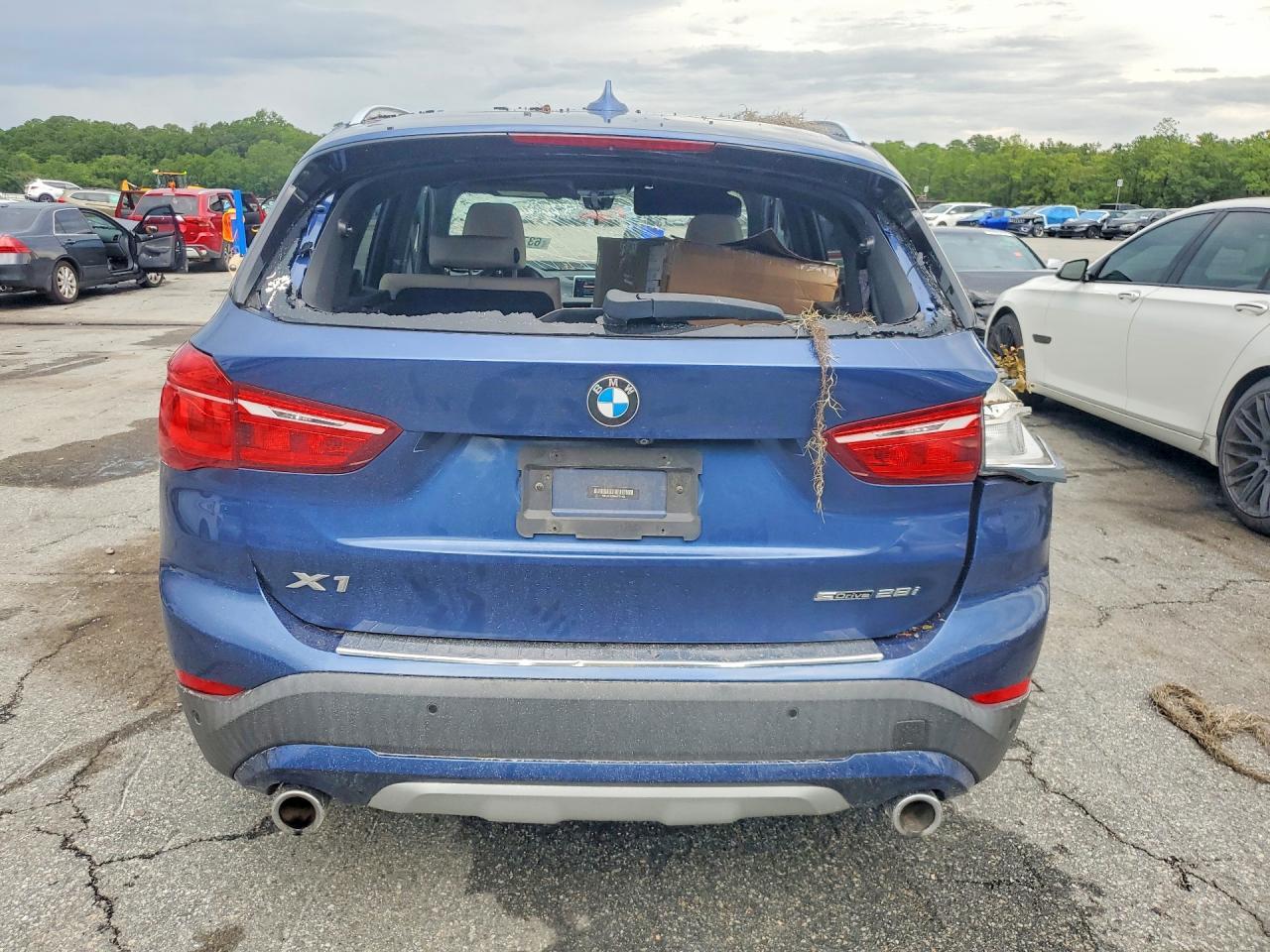 2021 BMW X1 Sdrive28I - zdjęcie 6