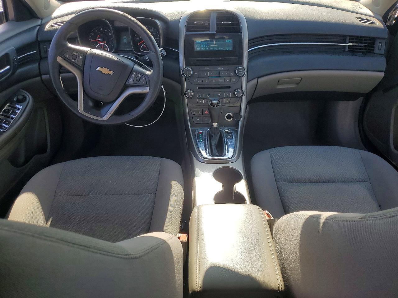 2013 Chevrolet Malibu Ls - zdjęcie 8