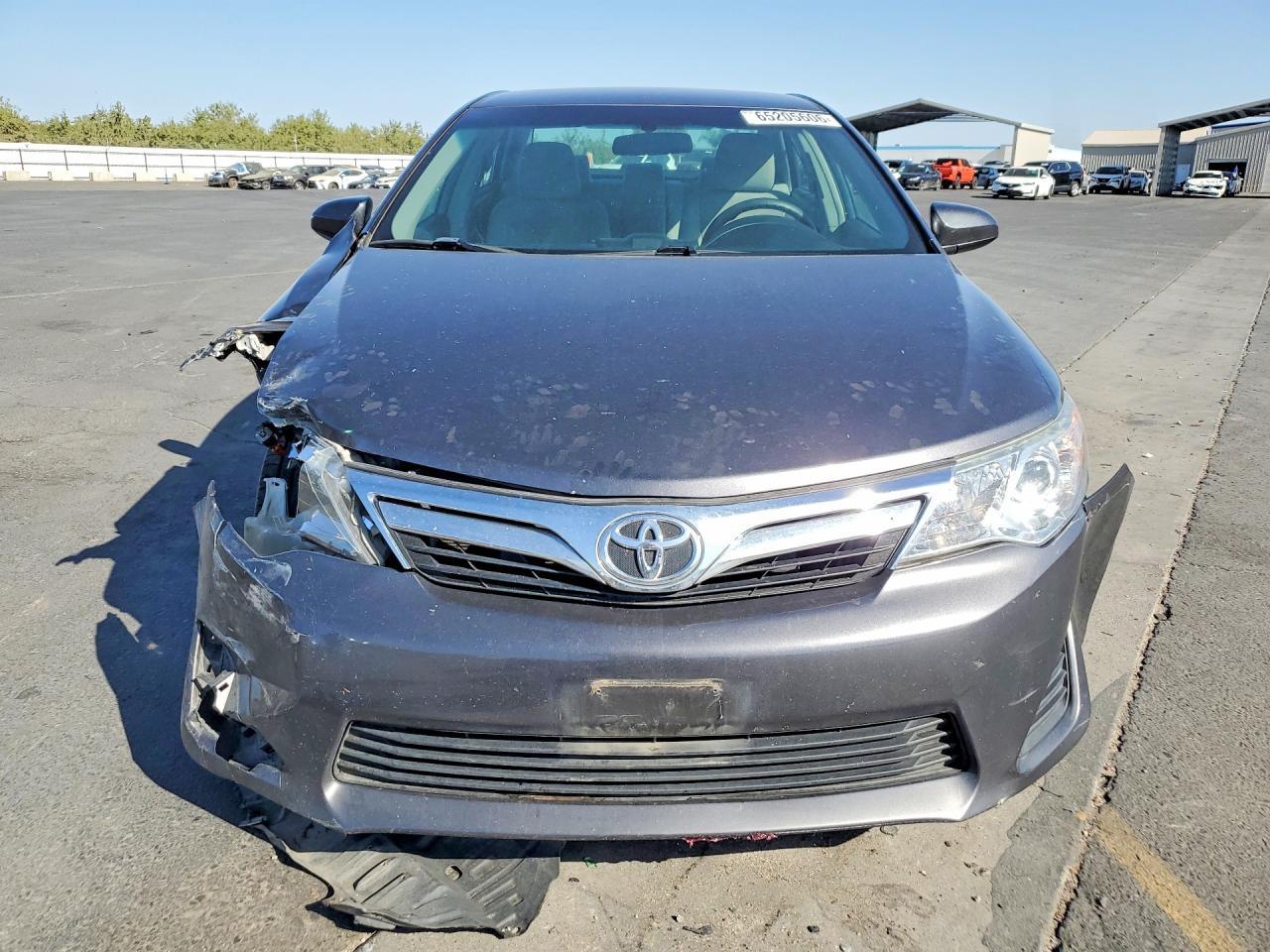 2014 Toyota Camry Le - zdjęcie 5