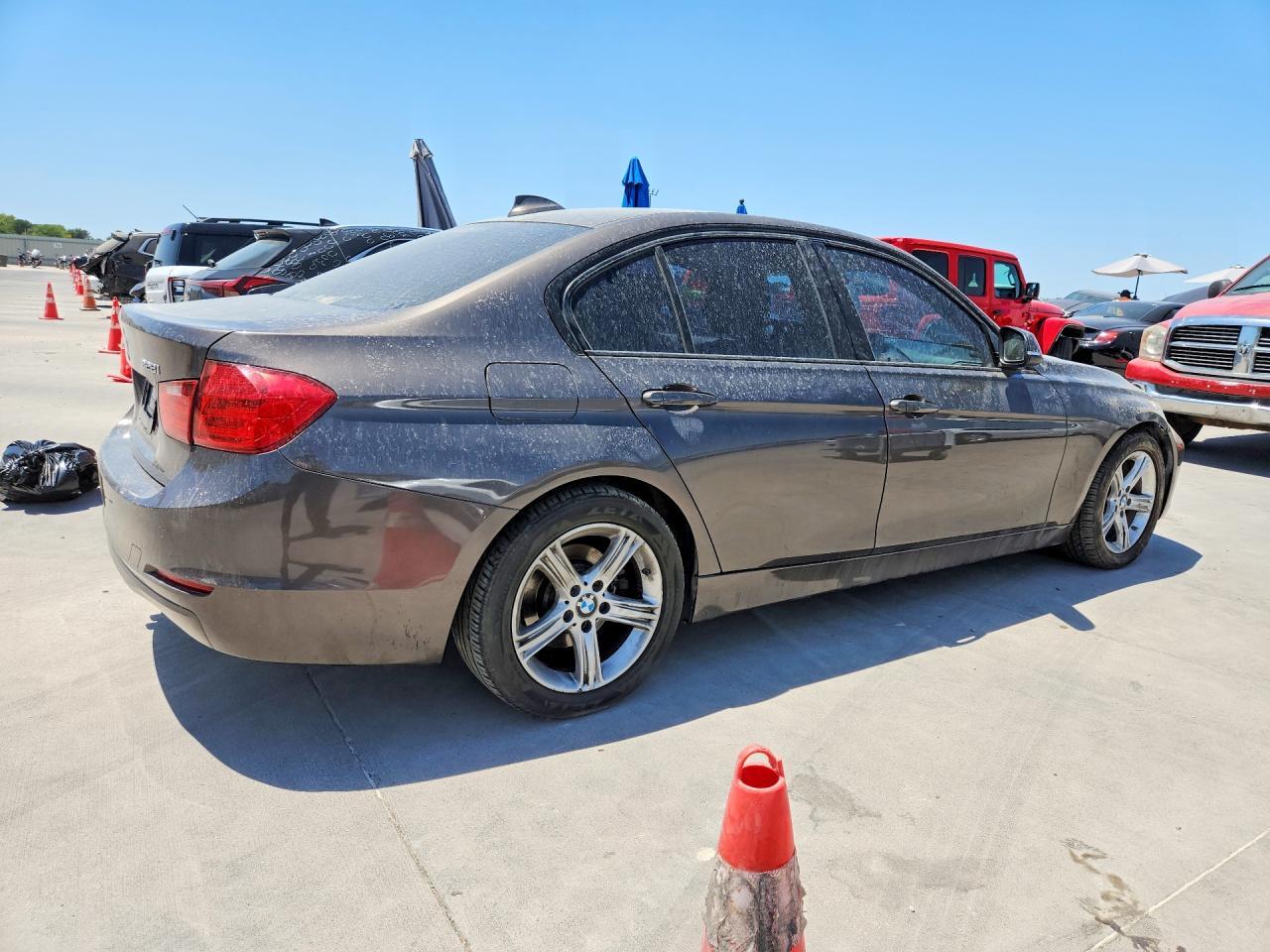 2013 BMW 328 Xi - zdjęcie 3