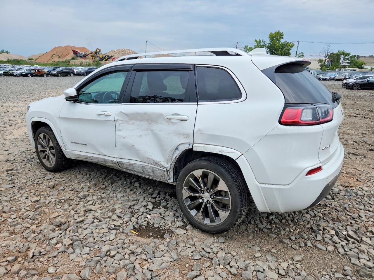 2019 Jeep Cherokee Overland - zdjęcie 2