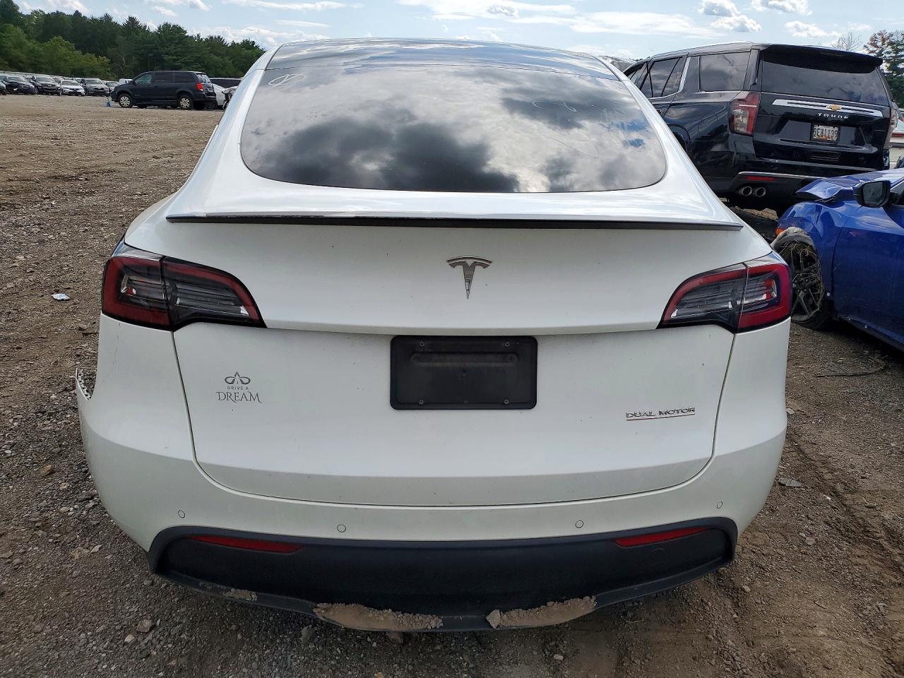 2022 Tesla Model S - zdjęcie 6