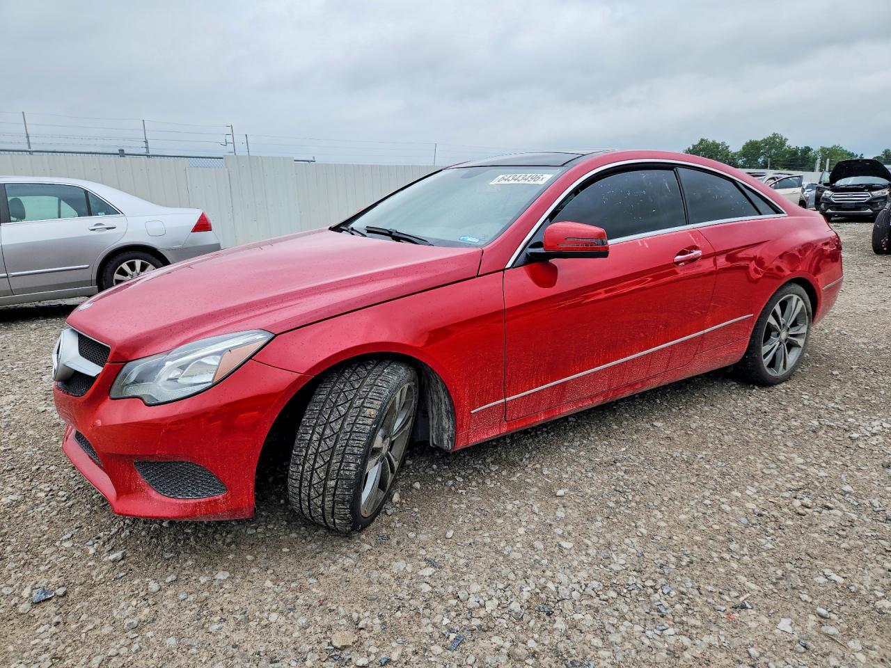 2016 Mercedes-Benz E 400 - zdjęcie główne