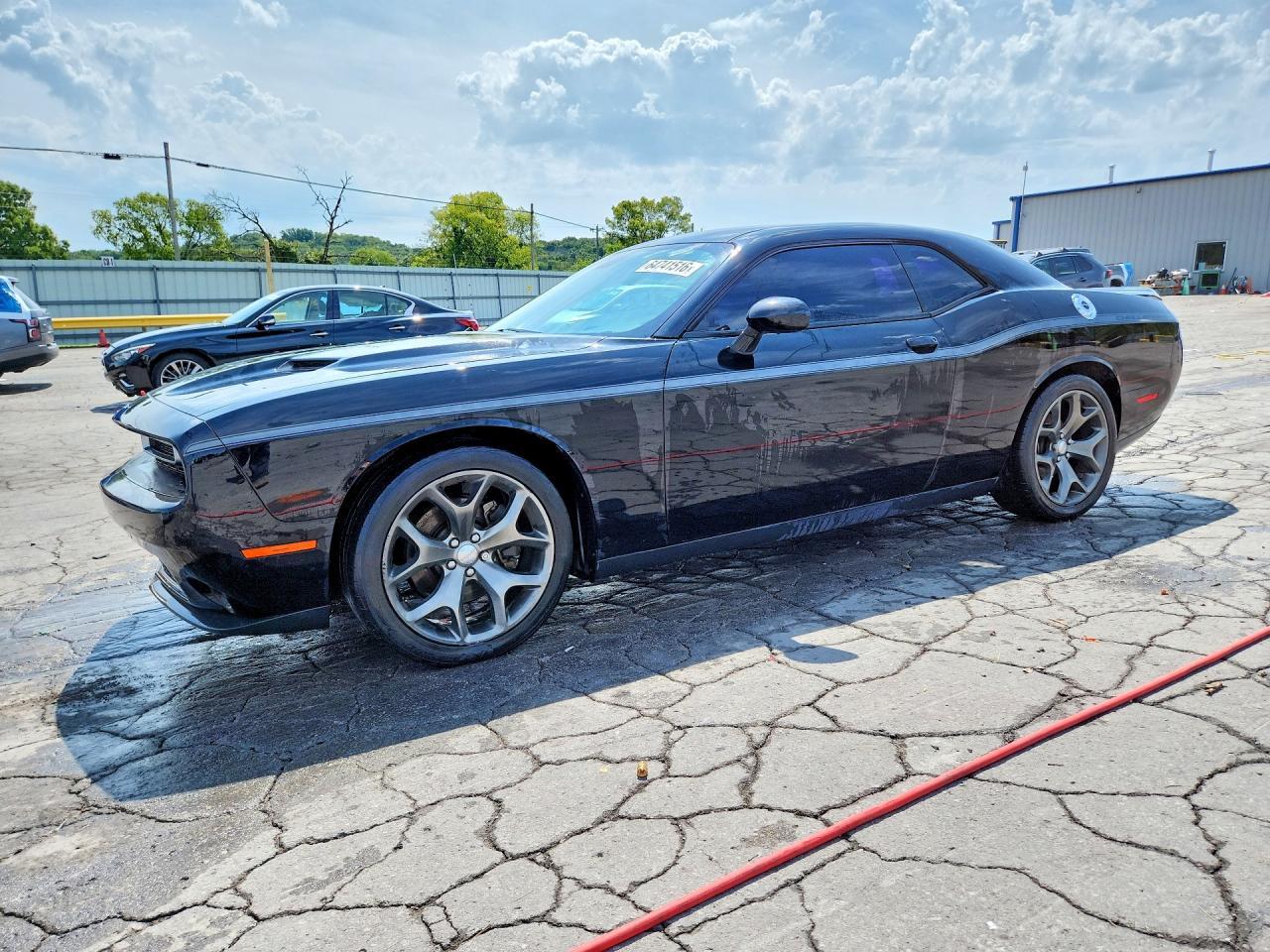 2015 Dodge Challenger Sxt - zdjęcie główne