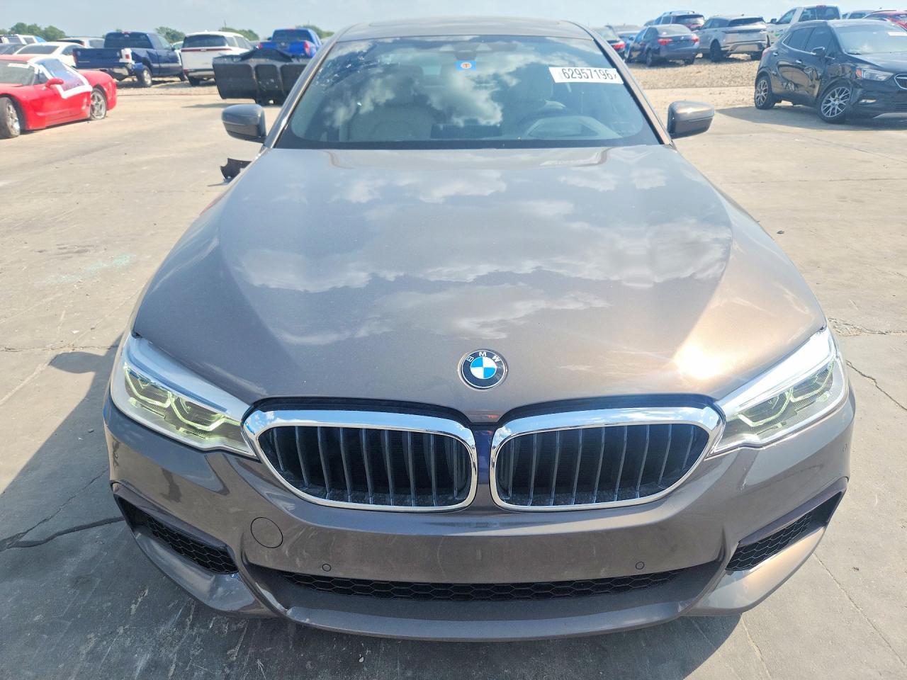 2020 BMW Seria 5 540i - zdjęcie 5