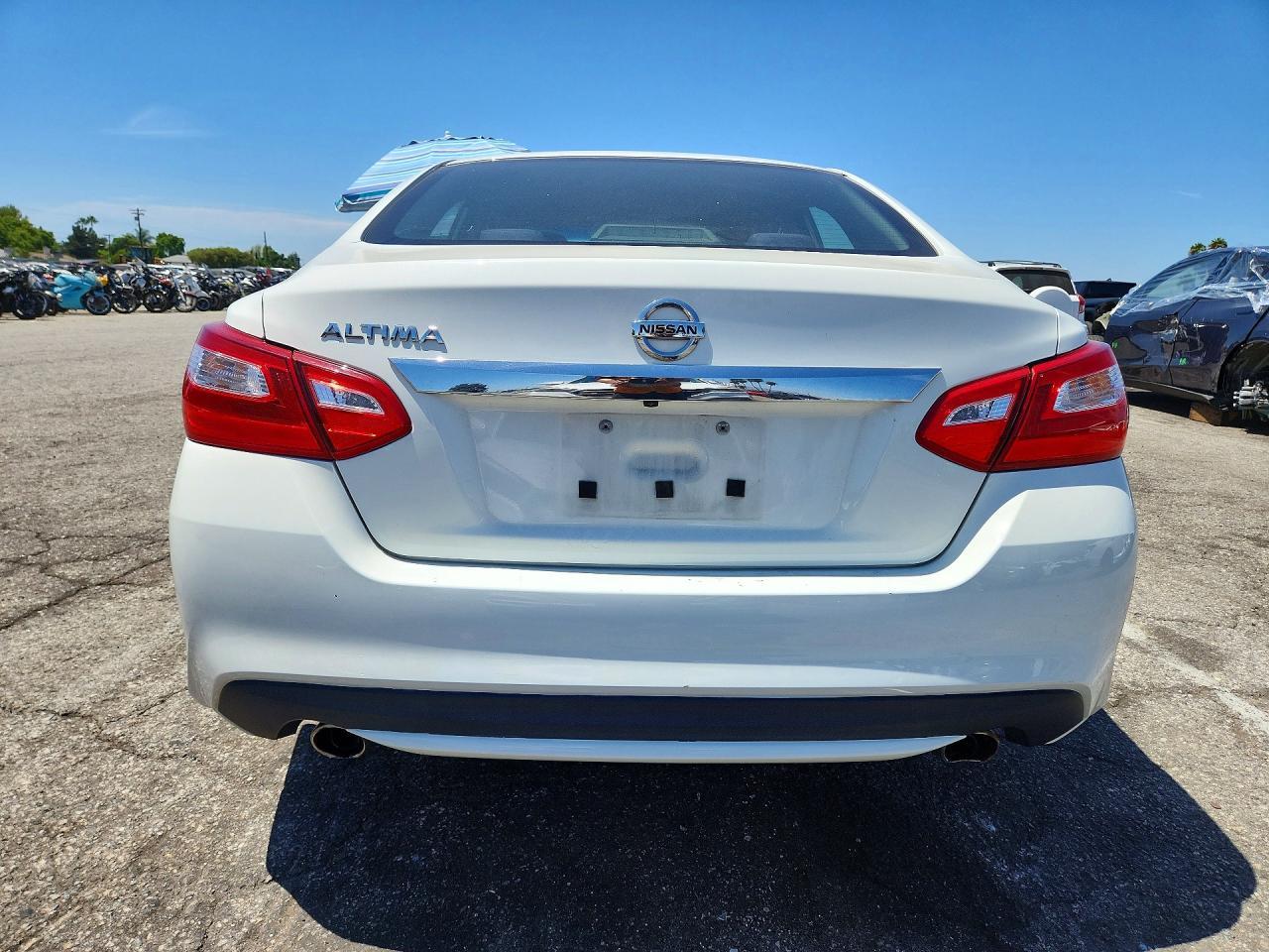 2016 Nissan Altima 2.5 S - zdjęcie 6