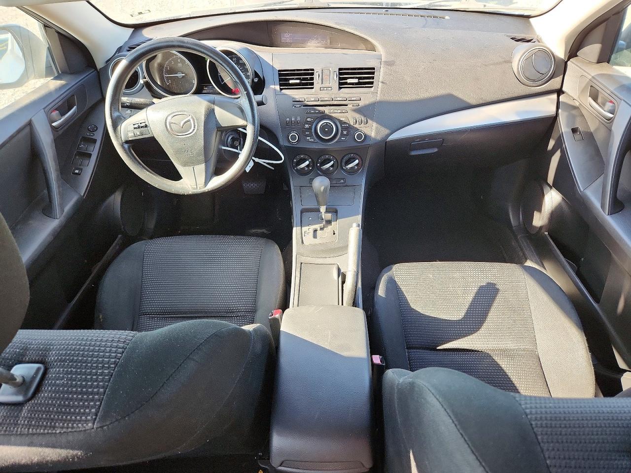 2013 Mazda 3 I - zdjęcie 8