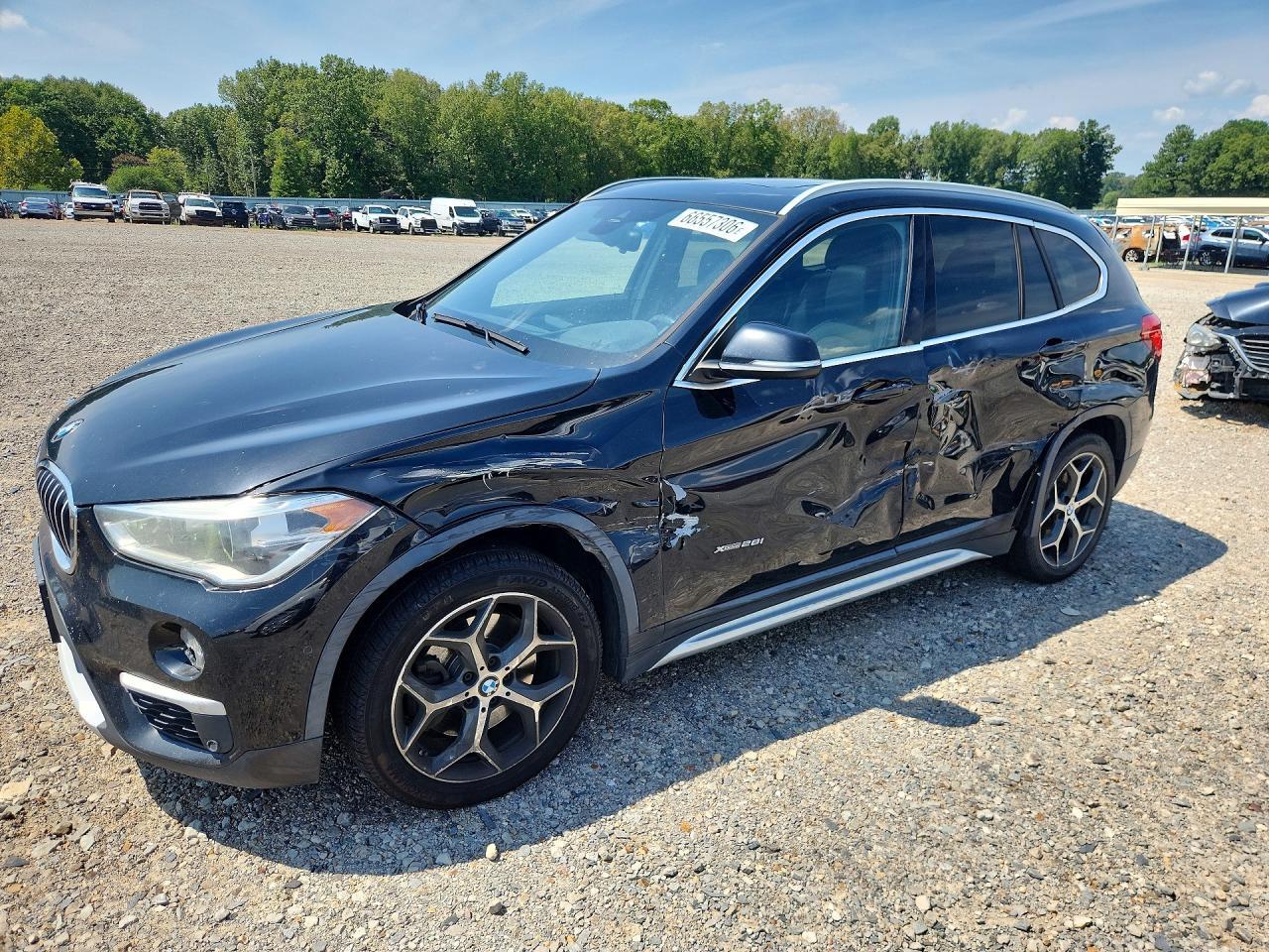 2017 BMW X1 xDrive28I - zdjęcie główne