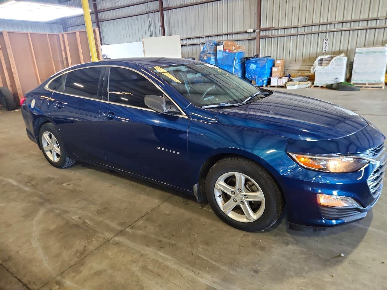 2019 Chevrolet Malibu Ls - zdjęcie 4