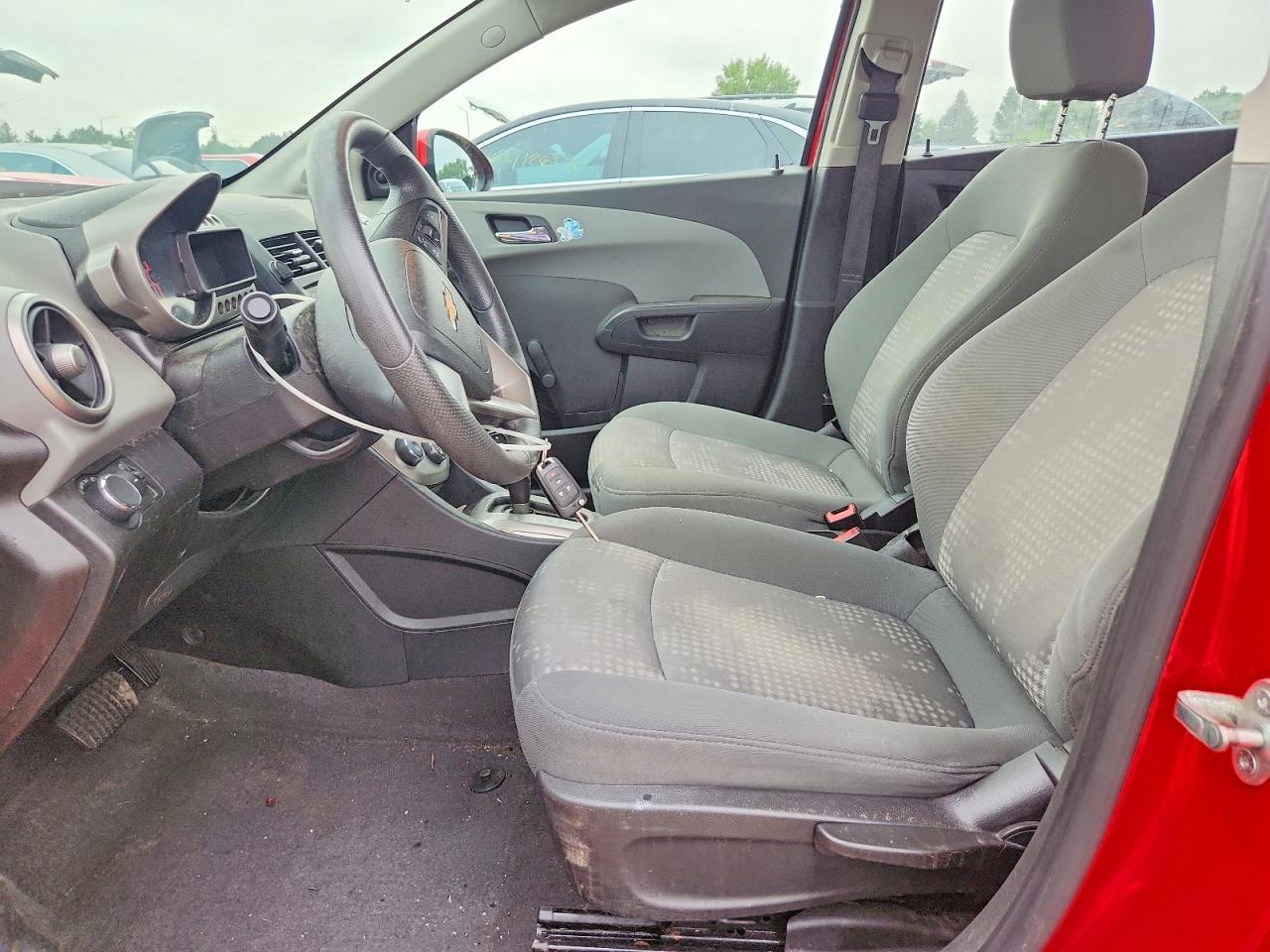 2014 Chevrolet Sonic Ls - zdjęcie 7