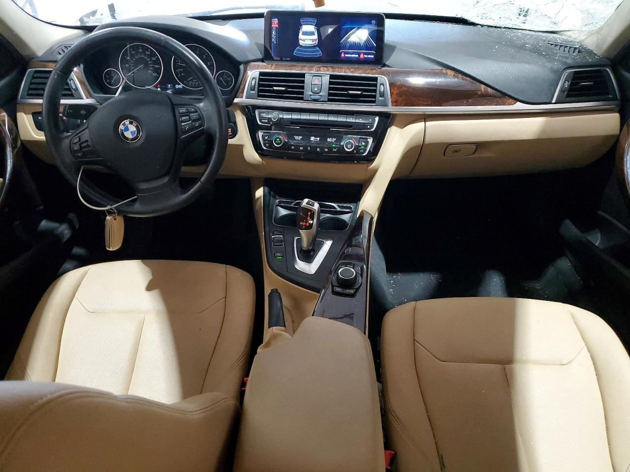2017 BMW Seria 3 320i - zdjęcie 8