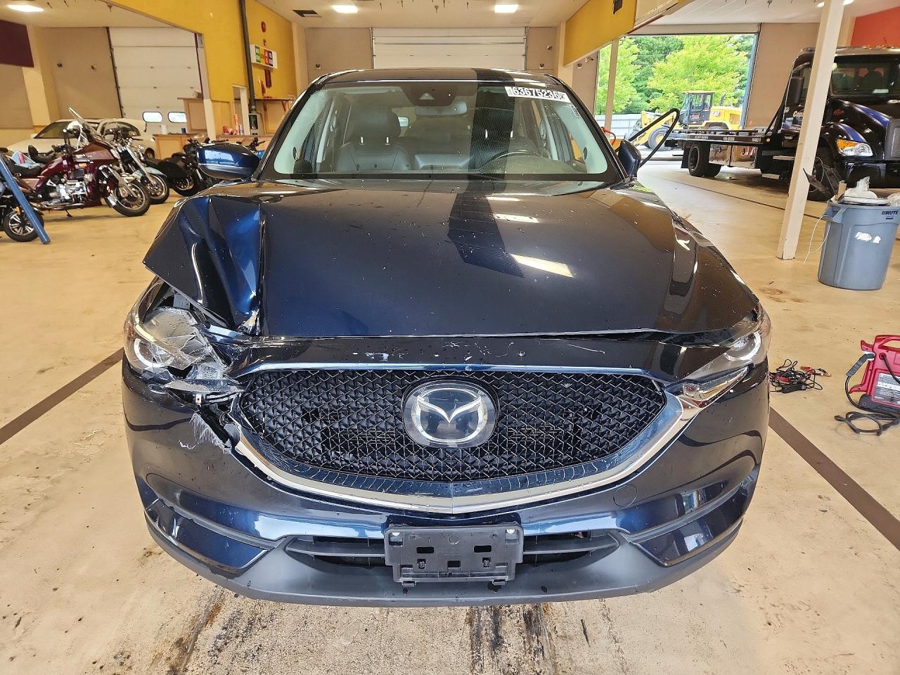 2021 Mazda Cx-5 Touring - zdjęcie 5