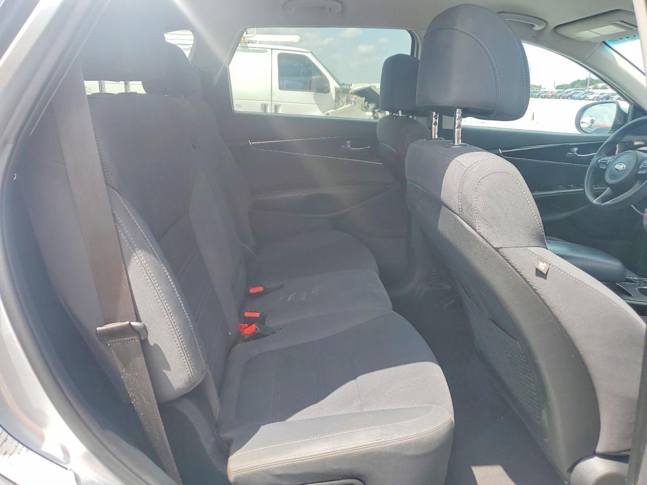 2017 Kia Sorento Lx V6 - zdjęcie 11