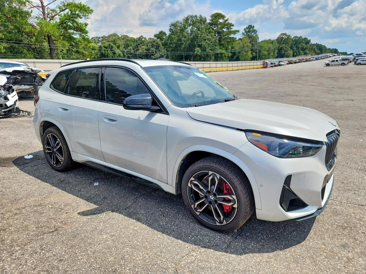 2024 BMW X1 M35I - zdjęcie 4
