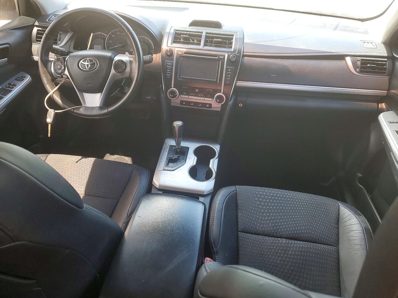 2013 Toyota Camry Se - zdjęcie 8