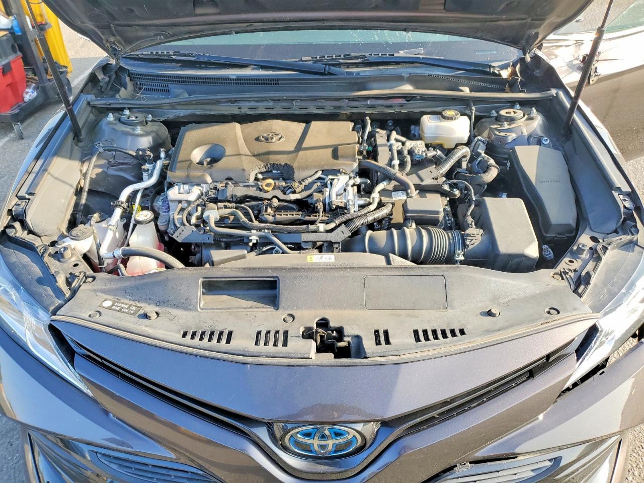 2020 Toyota Camry Le - zdjęcie 11