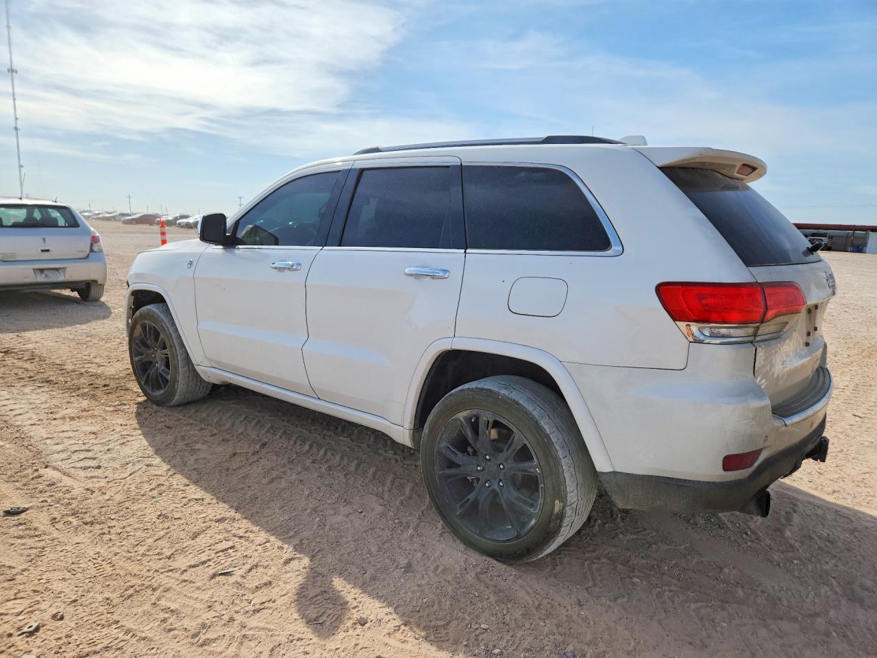 2015 Jeep Grand Cherokee Overland - zdjęcie 2