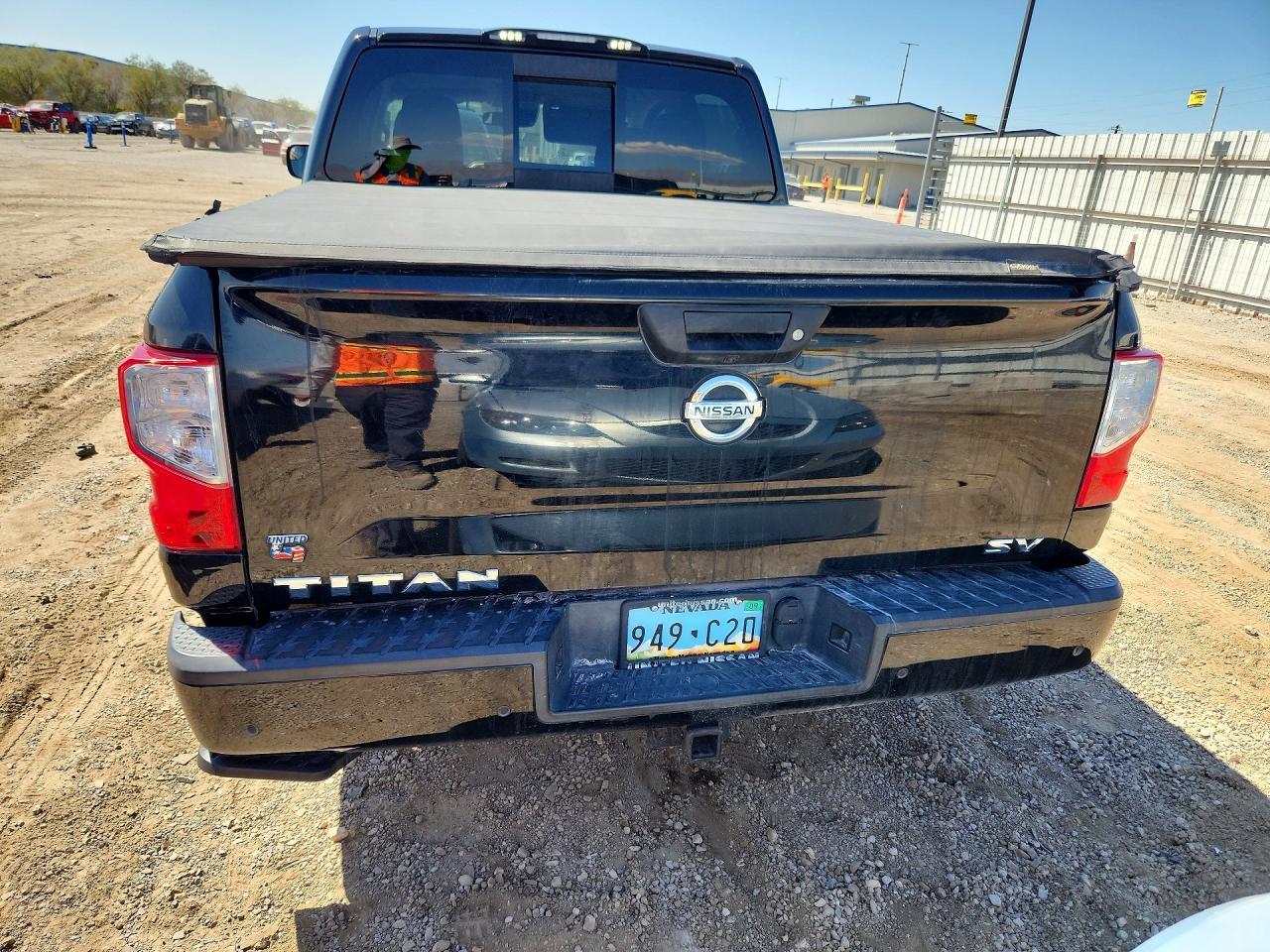 2020 Nissan Titan Sv - zdjęcie 6