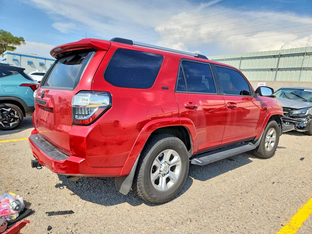 2022 Toyota 4Runner Sr5 - zdjęcie 3