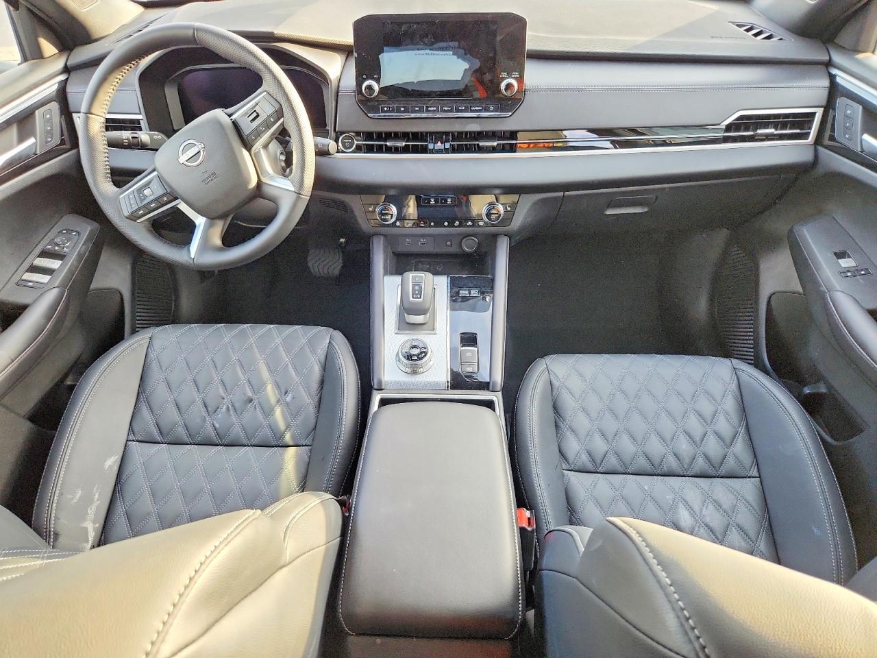 2026 Nissan Rogue Platinum - zdjęcie 8