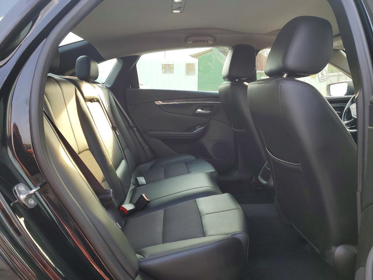 2018 Chevrolet Impala Lt - zdjęcie 10