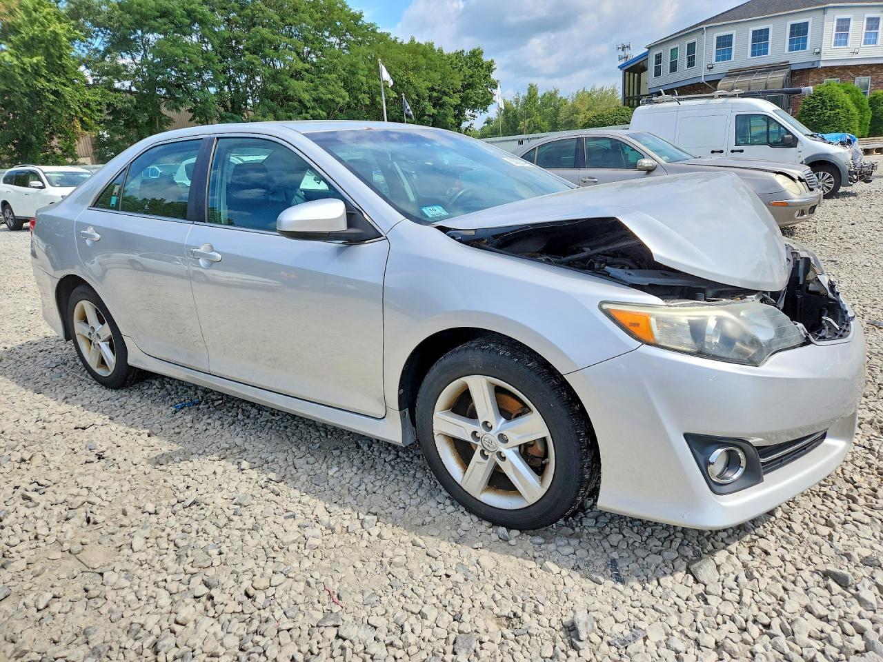 2013 Toyota Camry Se - zdjęcie 4