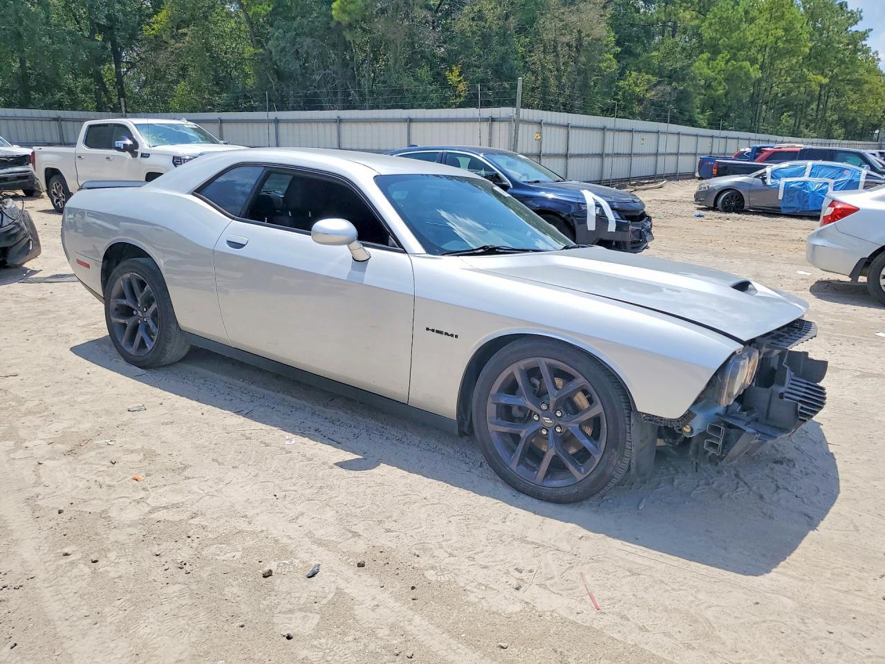 2020 Dodge Challenger R/T - zdjęcie 4