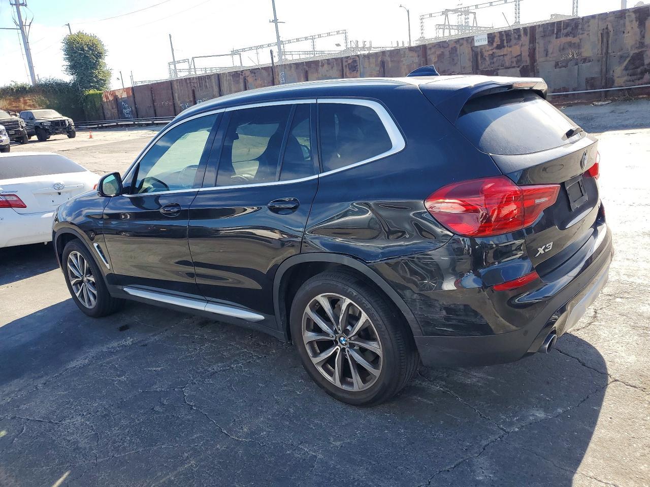 2019 BMW X3 Sdrive30I - zdjęcie 2
