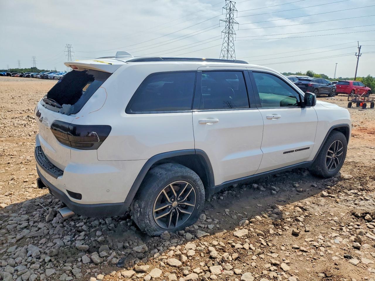 2018 Jeep Grand Cherokee Trailhawk - zdjęcie 3