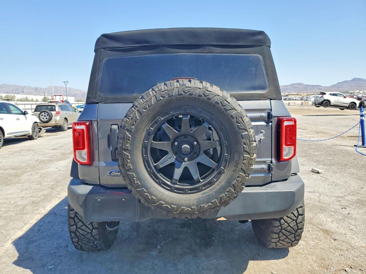 2022 Ford Bronco Base - zdjęcie 6