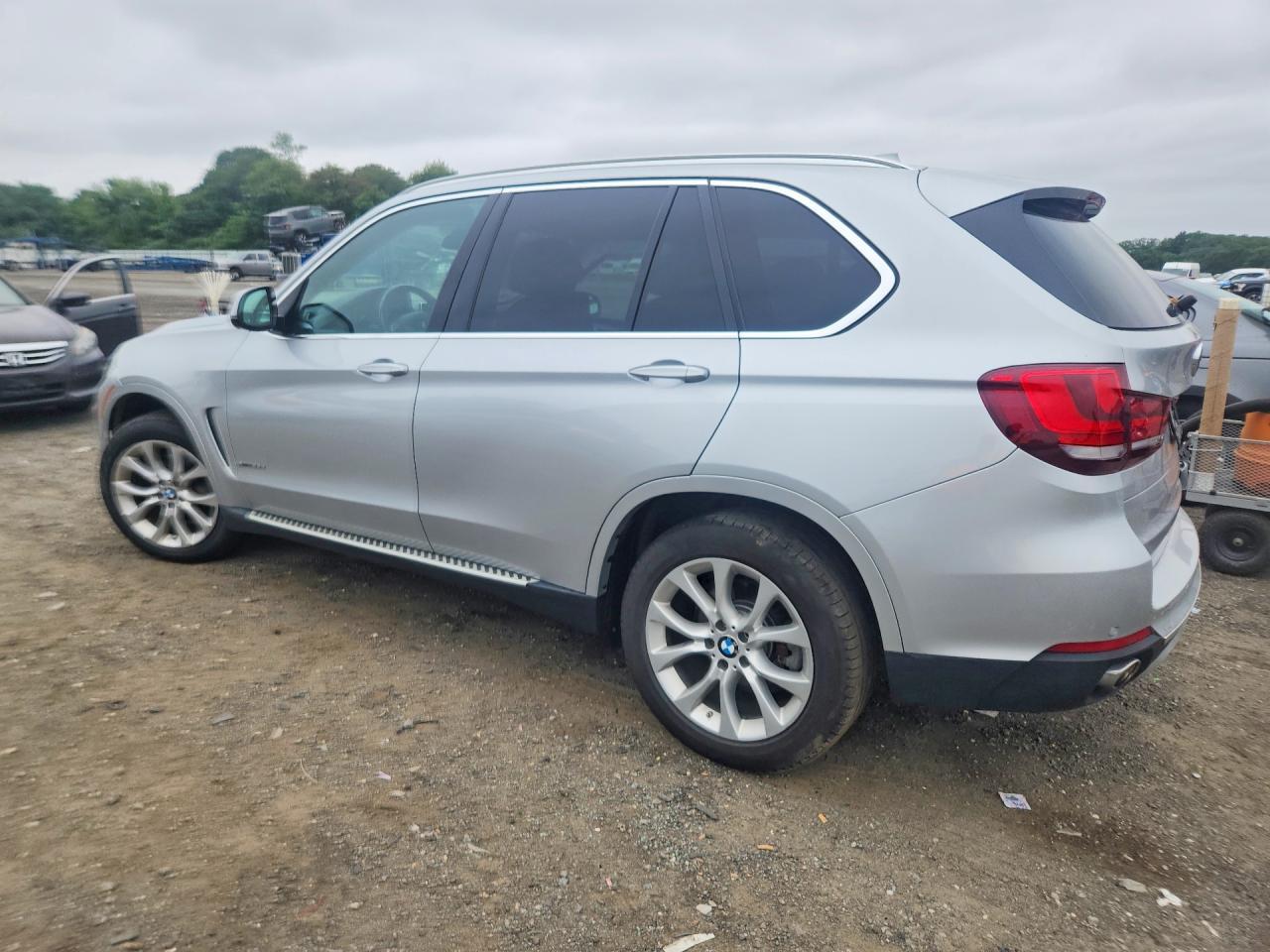 BMW X5 - zdjęcie 2