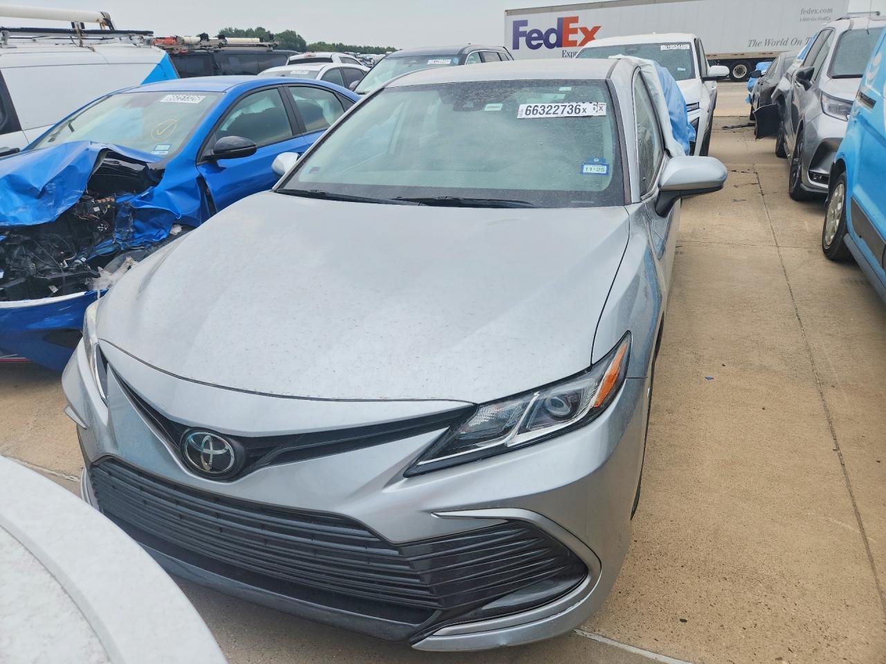 2022 Toyota Camry Le - zdjęcie 5