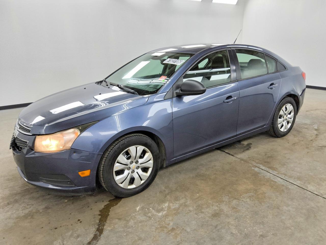 2013 Chevrolet Cruze Ls - zdjęcie główne