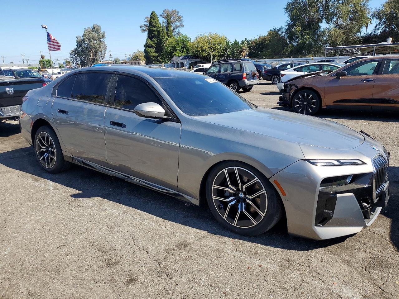 2024 BMW 740 Xi - zdjęcie 4