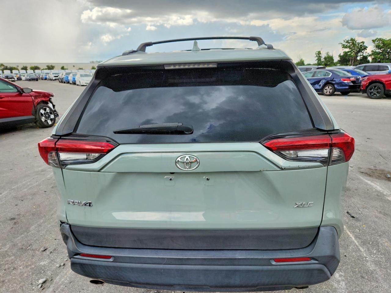 2019 Toyota Rav4 Xle - zdjęcie 6