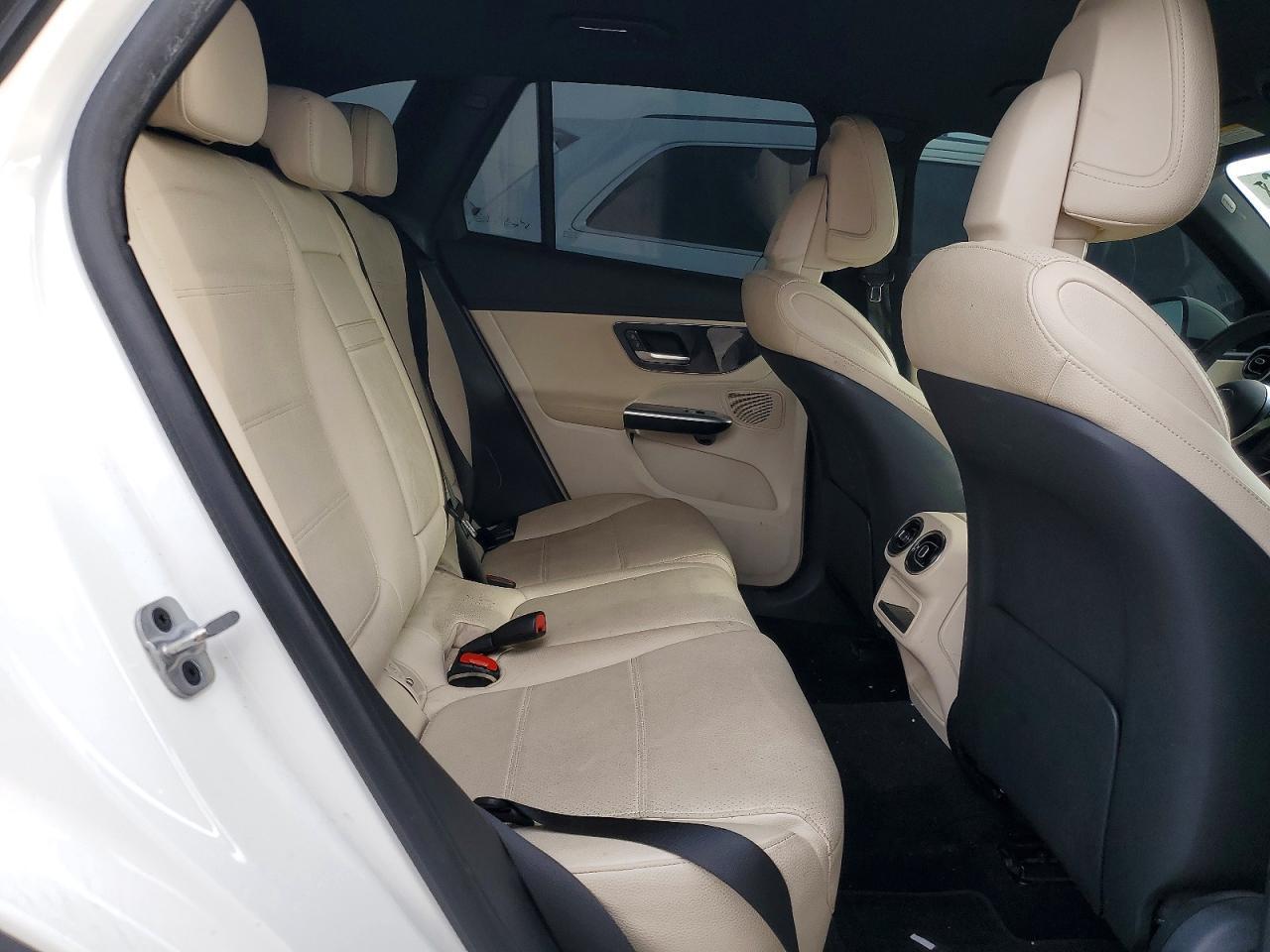 2023 Mercedes-Benz Glc 300 - zdjęcie 11