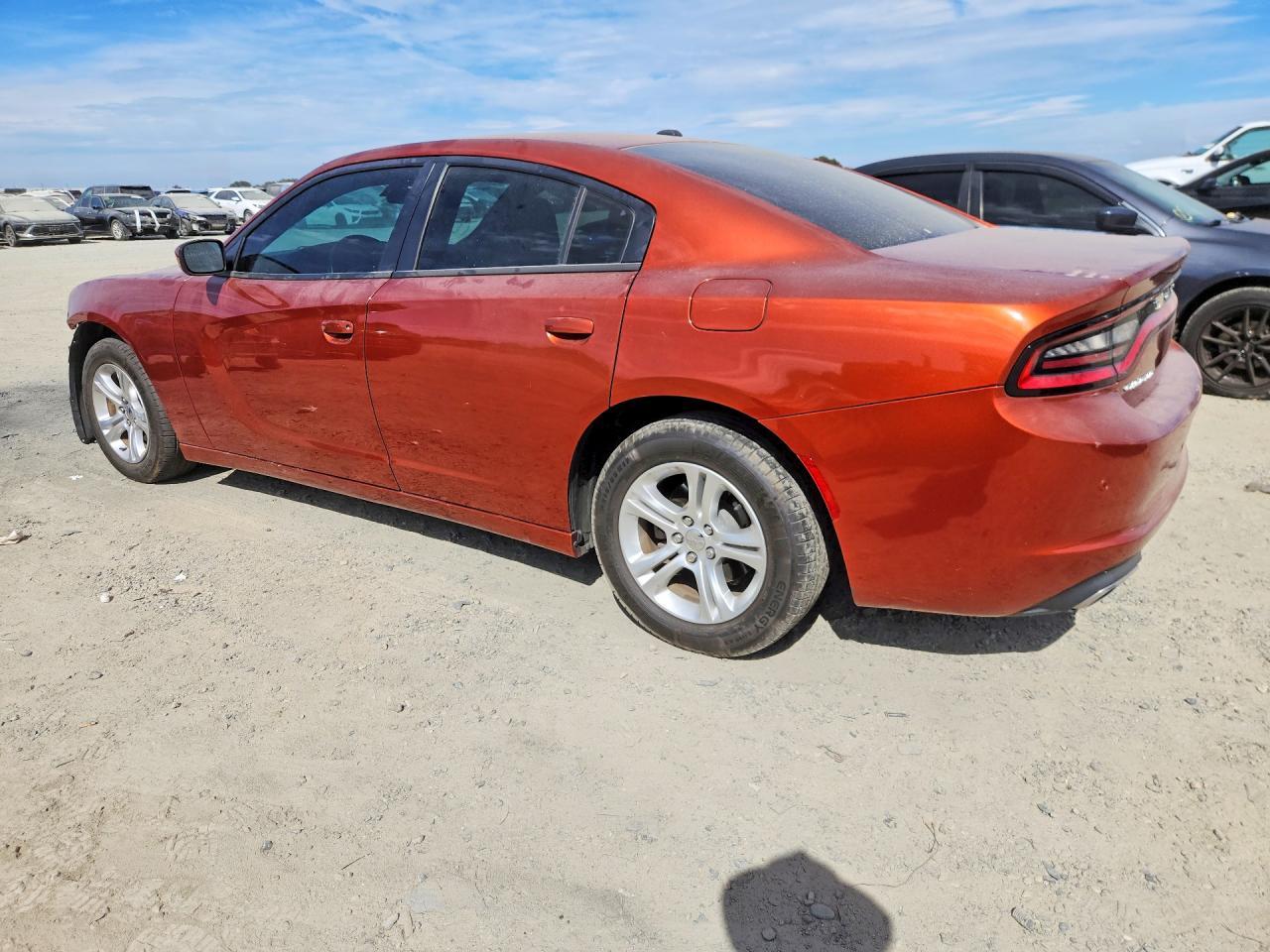 2021 Dodge Charger Sxt - zdjęcie 2