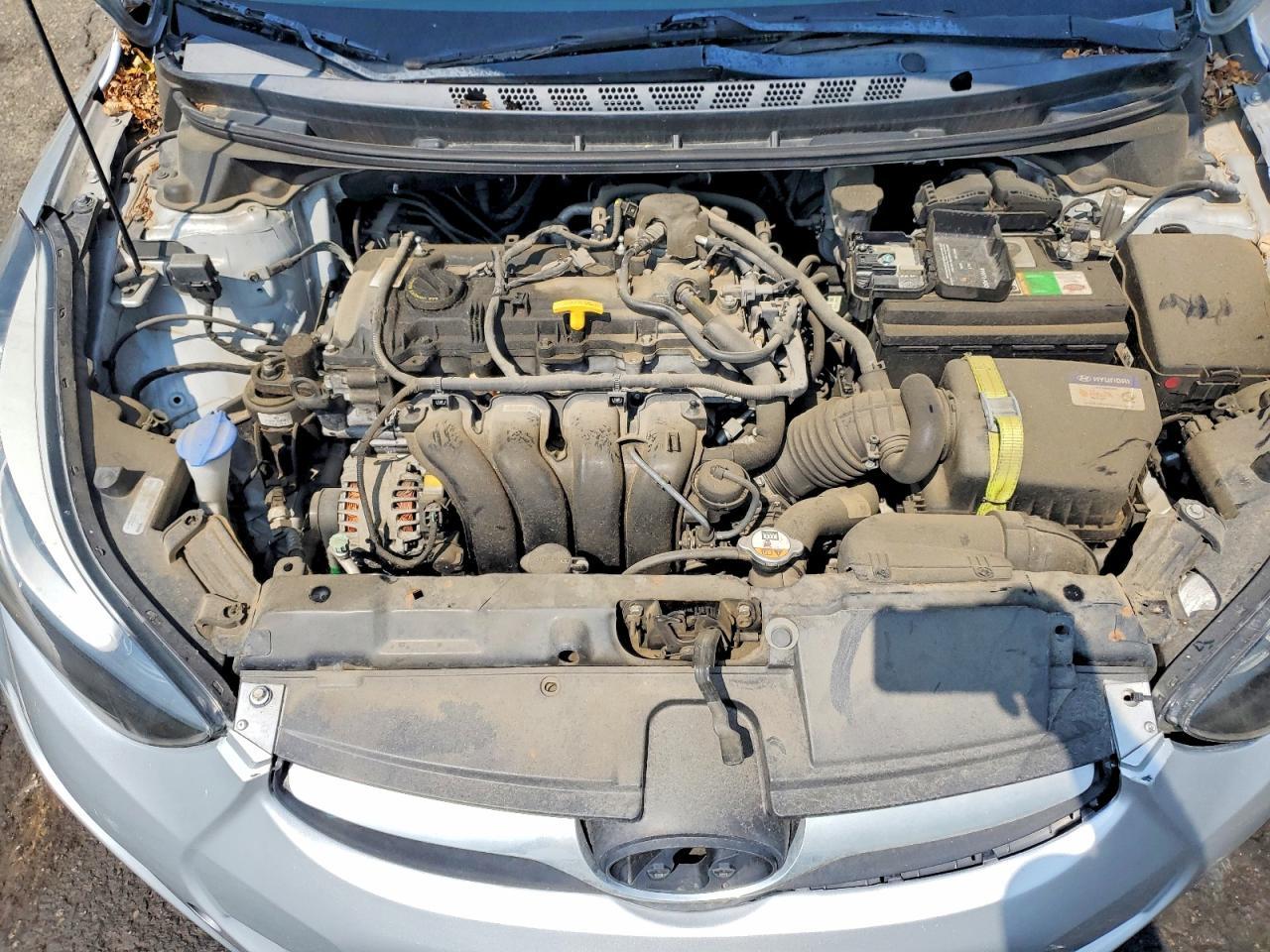 2014 Hyundai Elantra Coupe Base - zdjęcie 11