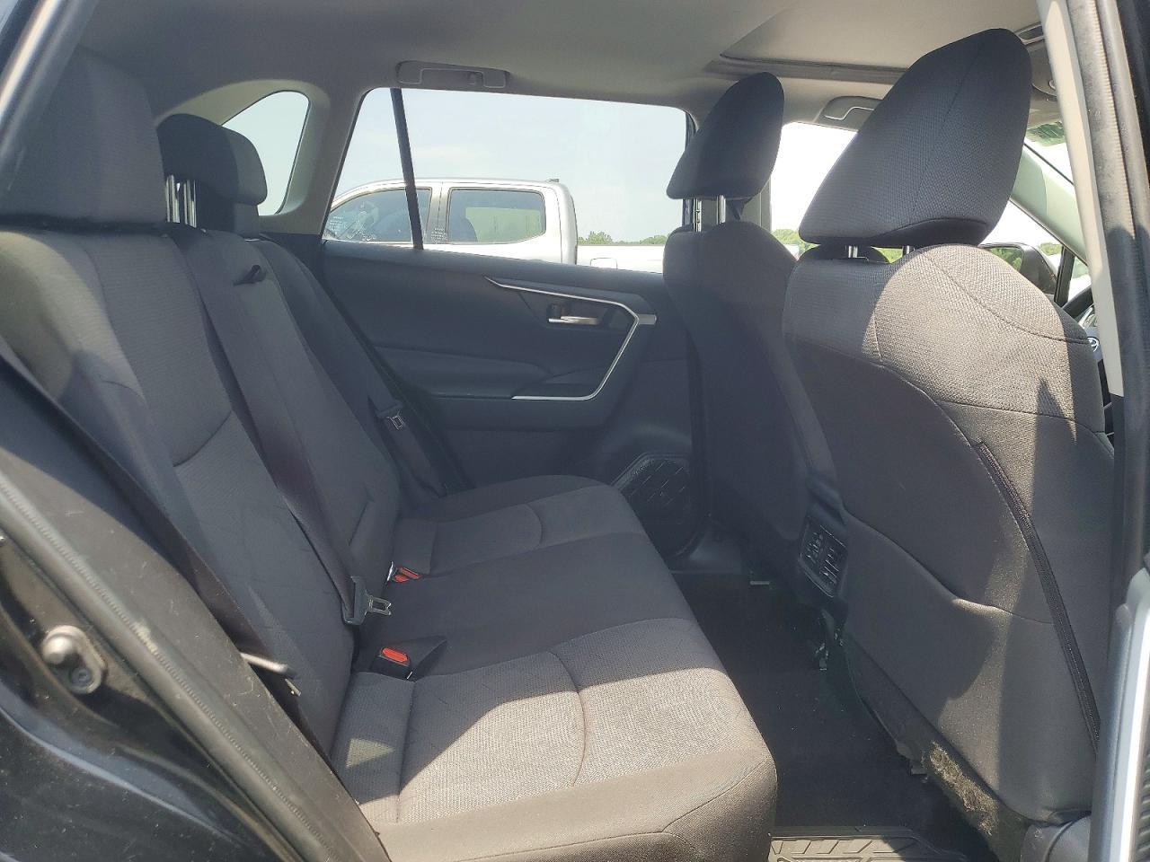 2019 Toyota Rav4 Xle - zdjęcie 11