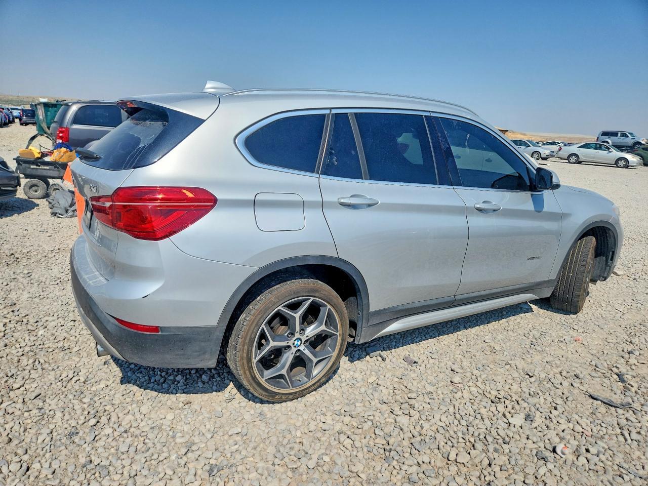 2016 BMW X1 xDrive28I - zdjęcie 3